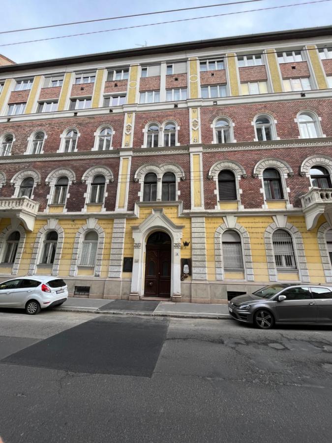 Garibaldik Apartman Budapeszt Zewnętrze zdjęcie