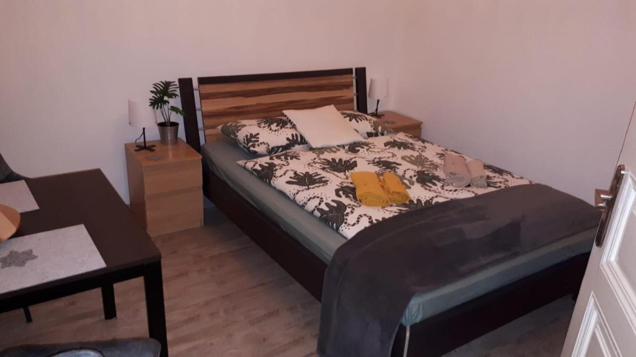 Garibaldik Apartman Budapeszt Zewnętrze zdjęcie